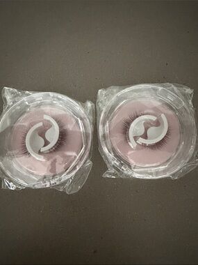 False Eyelashes Duo - Soft Pink Lashes